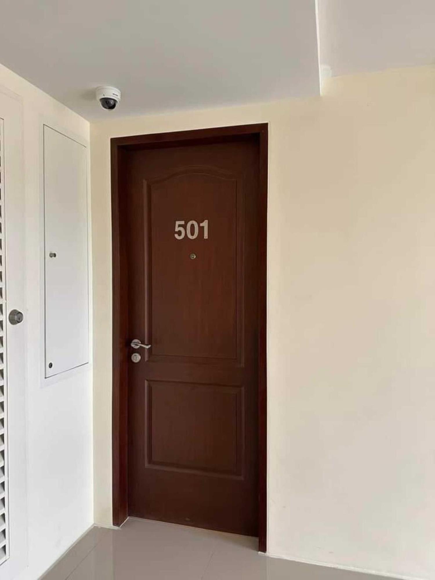 Fullerton Suites Puting Kahoy Luaran gambar