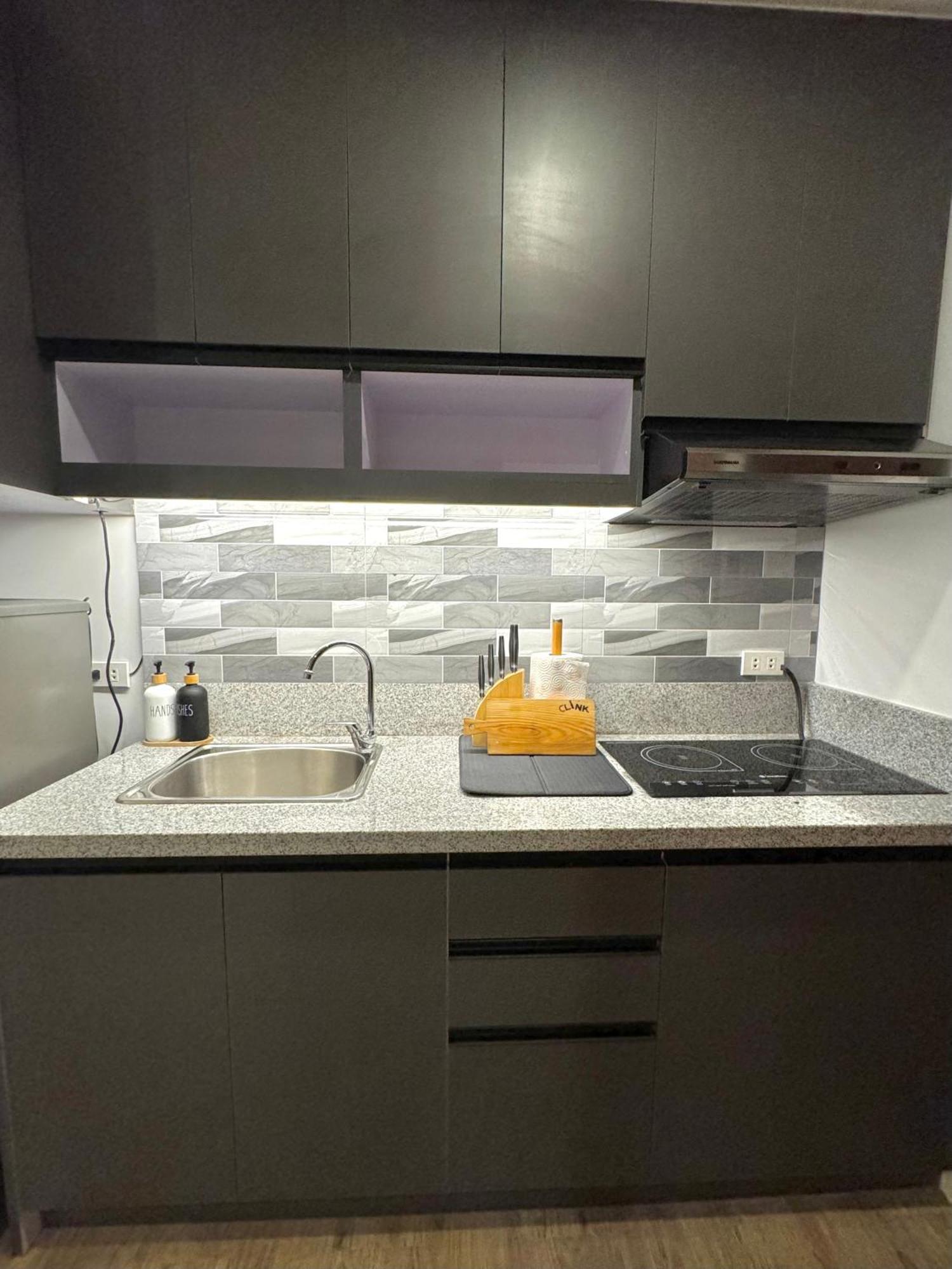 Fullerton Suites Puting Kahoy Luaran gambar
