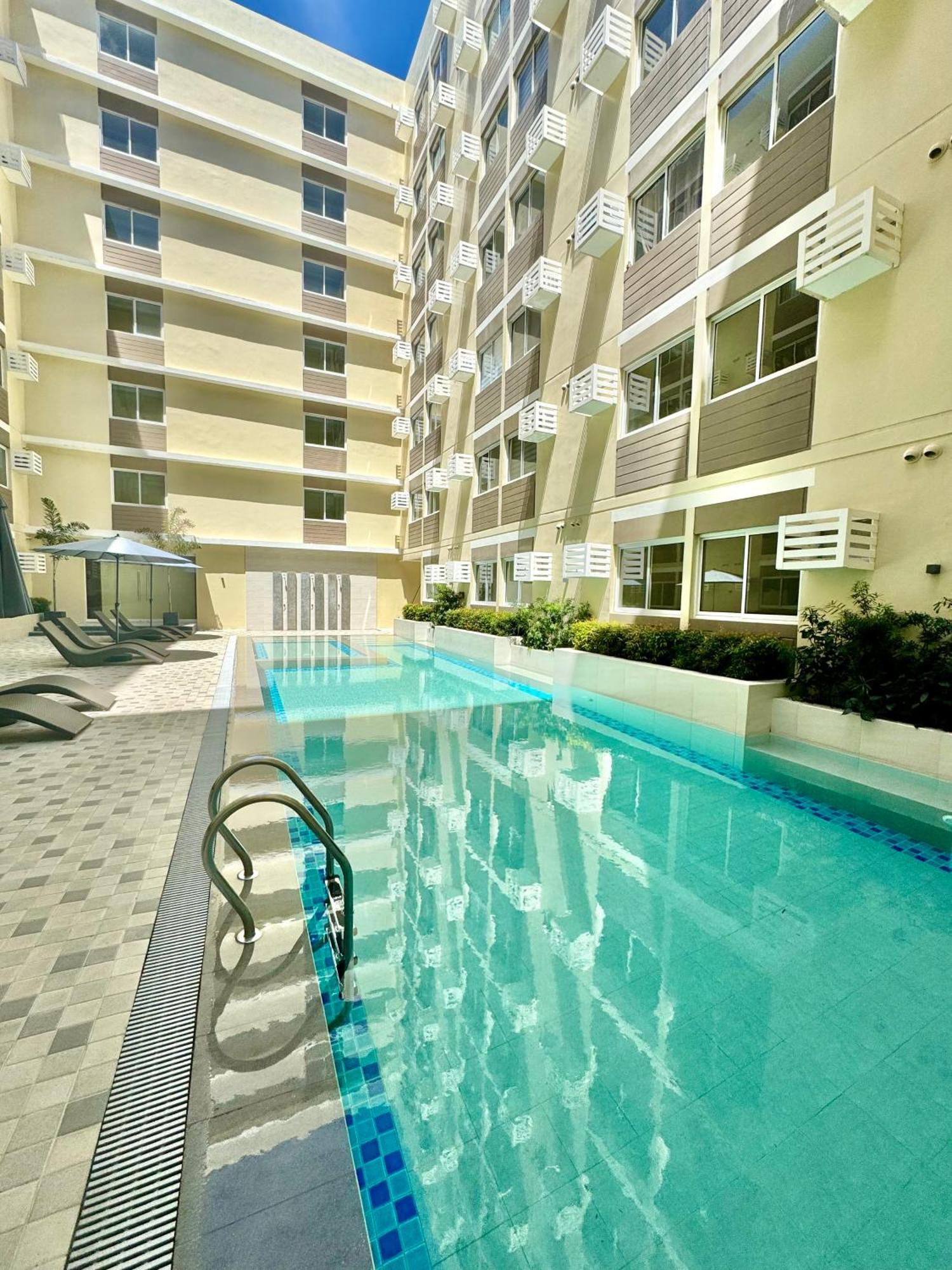Fullerton Suites Puting Kahoy Luaran gambar